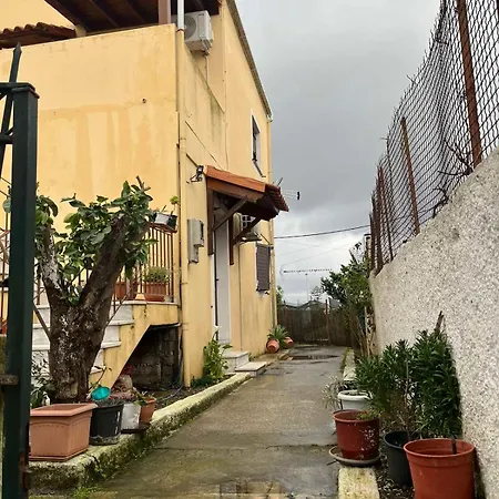 Alexandra's Little House * Vátos