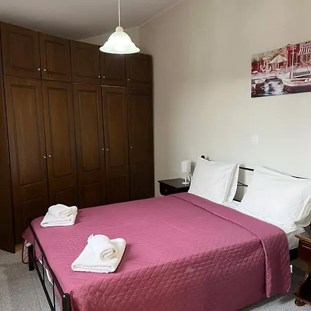 Alexandra's Little House شقة *